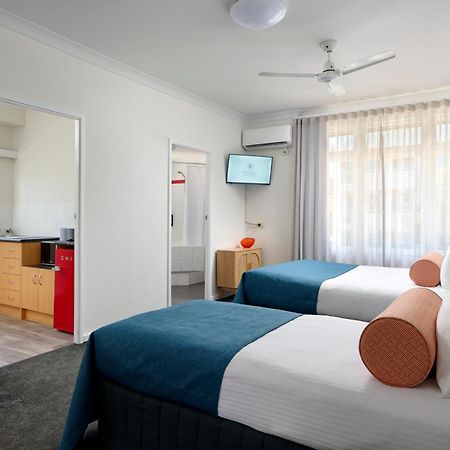 Baileys Parkside Motel By Vetroblu Perth Exterior photo