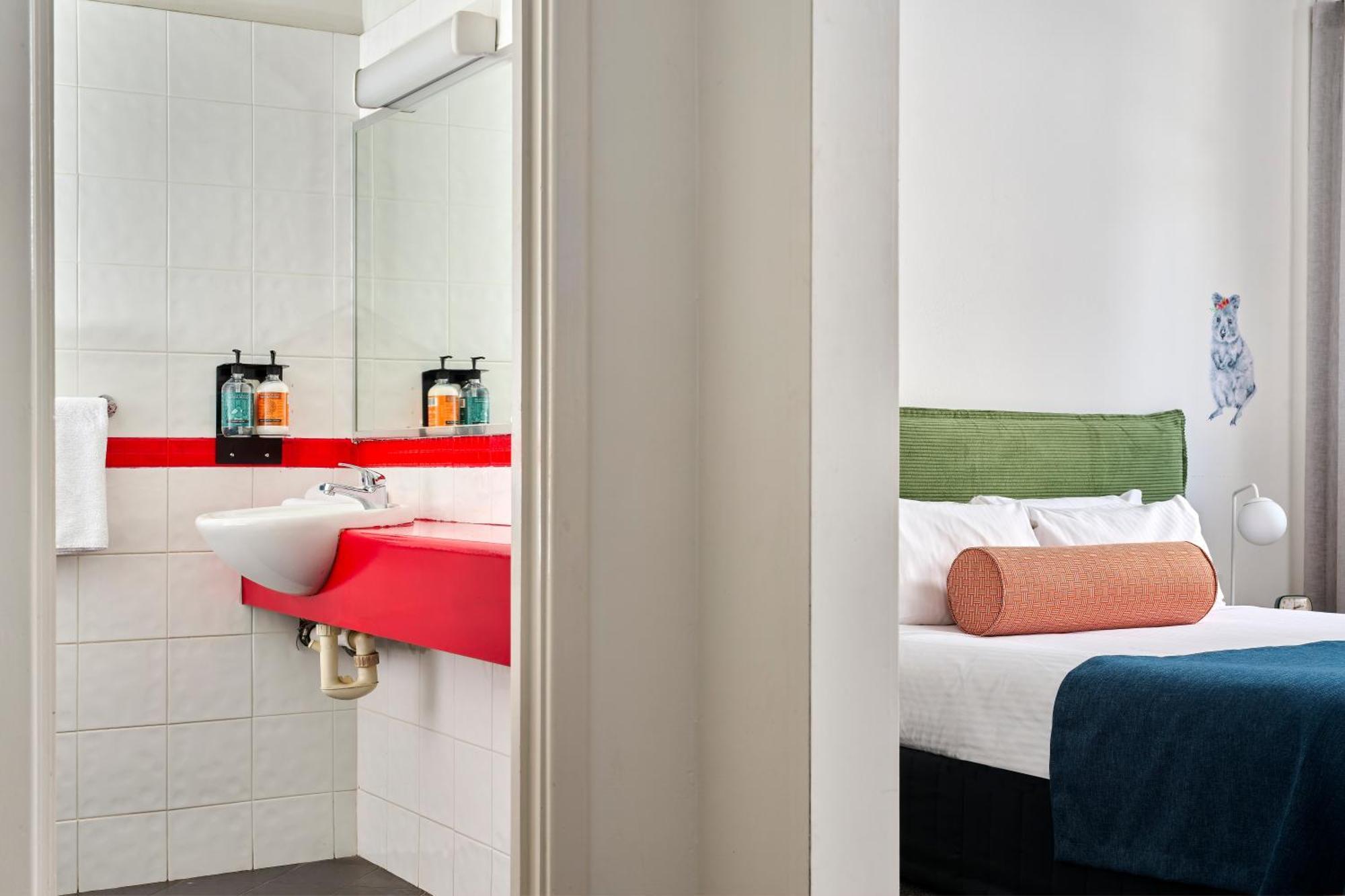 Baileys Parkside Motel By Vetroblu Perth Exterior photo