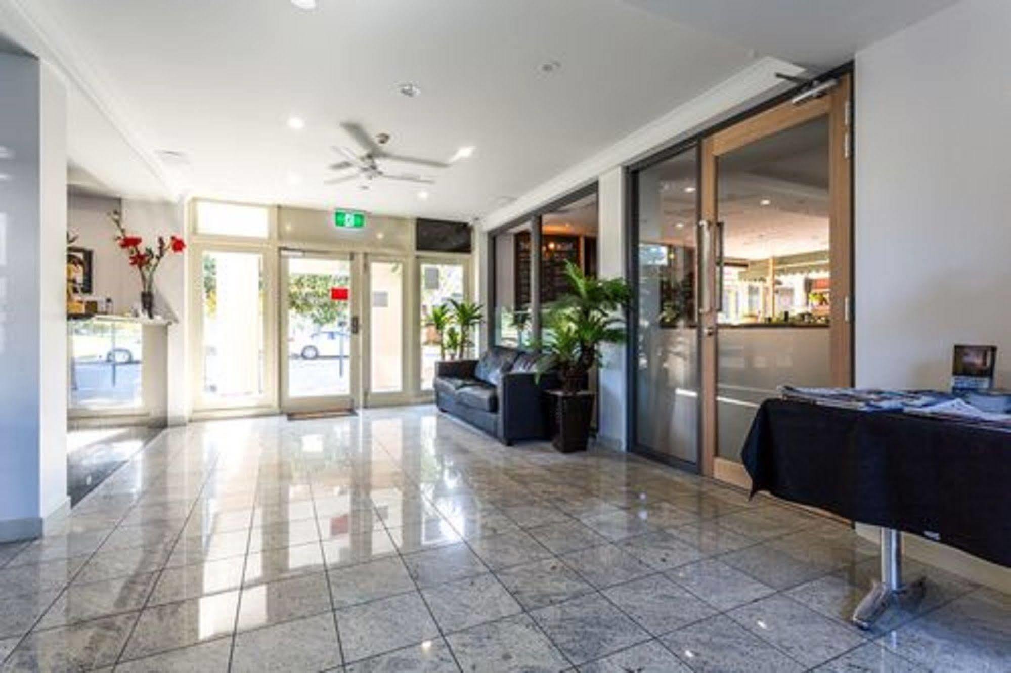 Baileys Parkside Motel By Vetroblu Perth Exterior photo